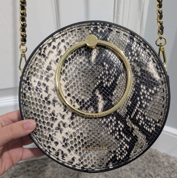 Ted Baker Debbs Black Exotic Stab Stitch Circle Crossbody Bag - Snake Print - Picture 2 of 12